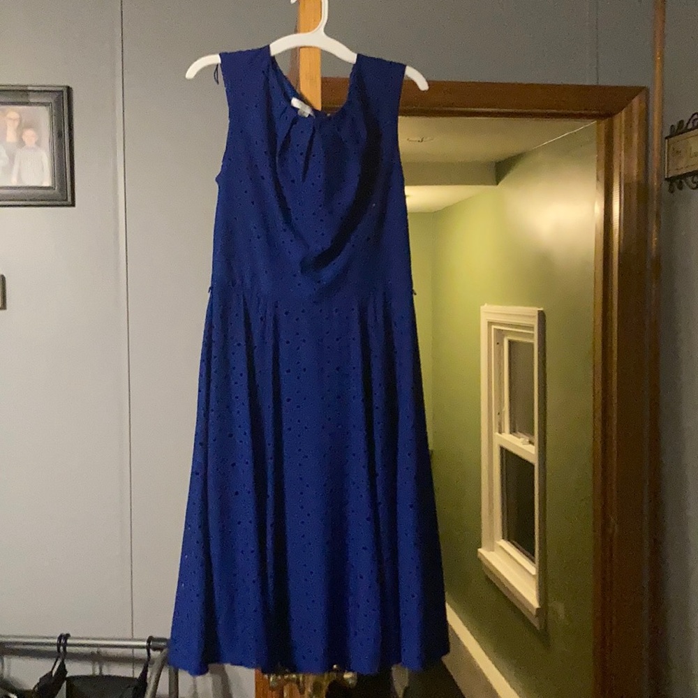 Sleeveless dress